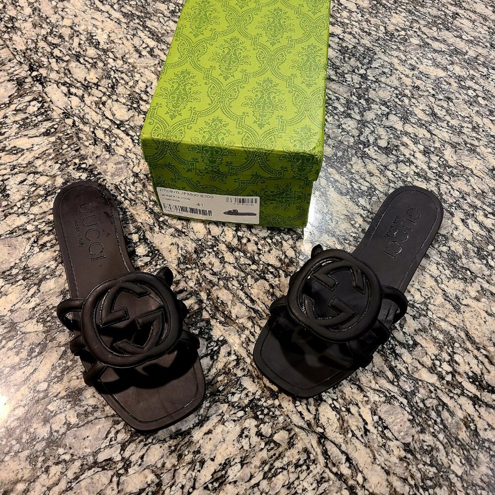 Authentic Women's Interlocking Gucci Slide Sandal - image 9